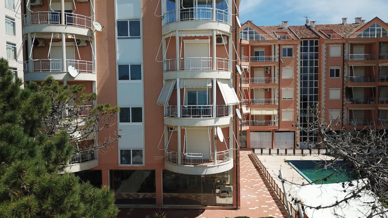 Apartment Golem  Exterior foto